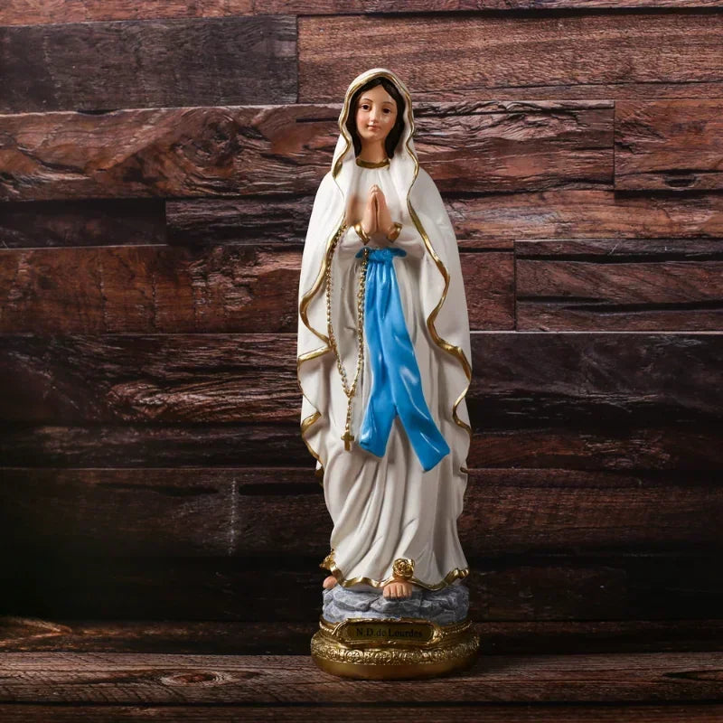 Virgen Mary Statue